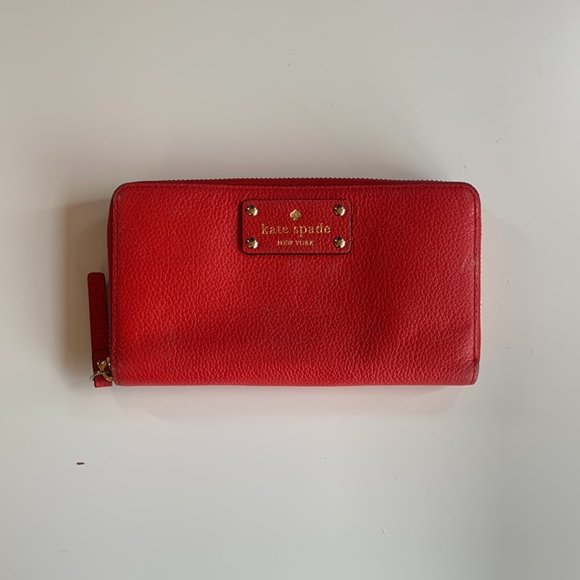 Kate Spade Wallet Red - Picture 1 of 2